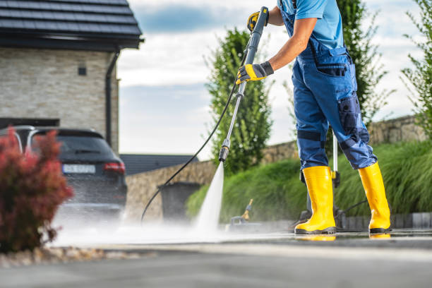 Best Pressure Washing Contractors  in Brewster, OH